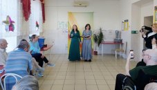 Волонтёры вновь побывали в гостях у людей, проживающих в доме-интернате № 2 