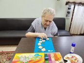 Красивую композицию «Ромашки» с использованием природных материалов сделала Любовь Гетина