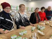 ��������