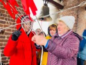 �������